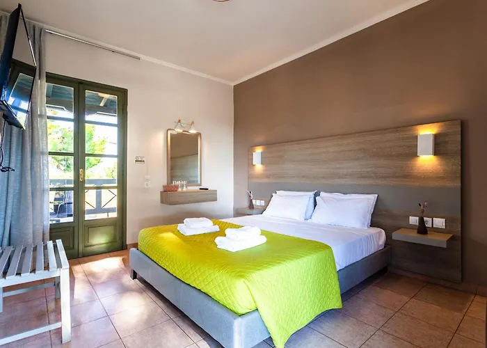 Summer Retreats - Seimeio Strofilia, Sunny Vibes 칼로그리아