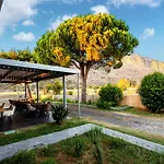 Summer Retreats - Seimeio Strofilia, Sunny Vibes קלוגריה