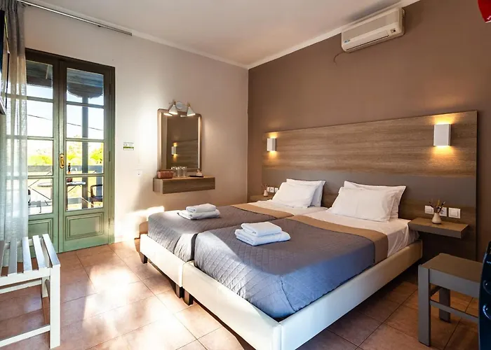 Summer Retreats - Seimeio Strofilia, Sunny Vibes Inn Kalogria (Achaea)