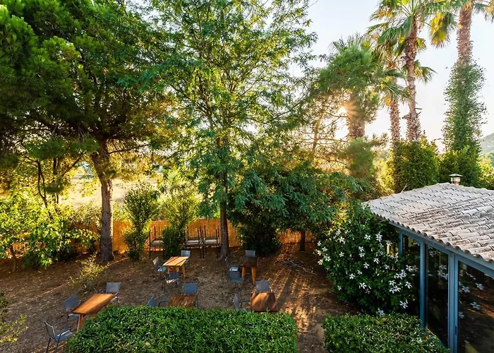 Summer Retreats - Seimeio Strofilia, Sunny Vibes Inn